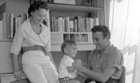 An old photo of Patricia Beech and Tony Bennett with their son.